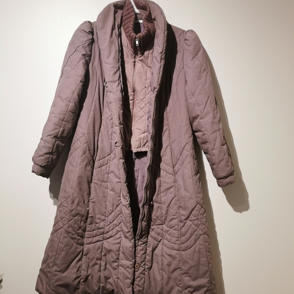 Vintage Purple Quilted Coat - Picture 2 of 15